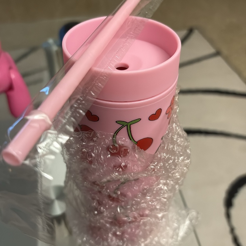 Charming Pink Tumbler with Cherry Motif - Picture 6 of 11